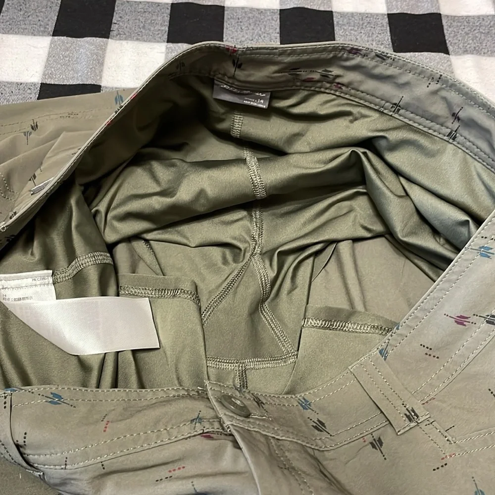 Eddie Bauer Adventurer 2.0 Olive Green Horizon Skirt Skort Shorts Arrow UPF 50